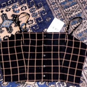 Black& Gold Button Up Crop ☀️